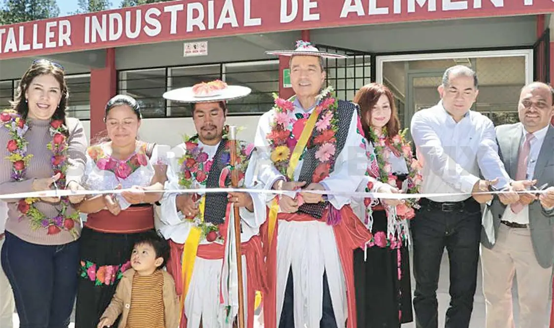 Inaugura REC Laboratorio de Alimentos en el CECyTE