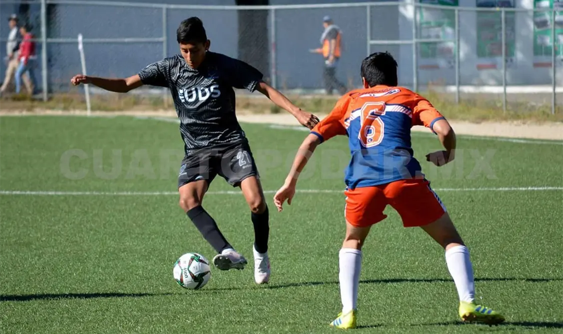 Rugido de tres puntos para Jaguares Negros