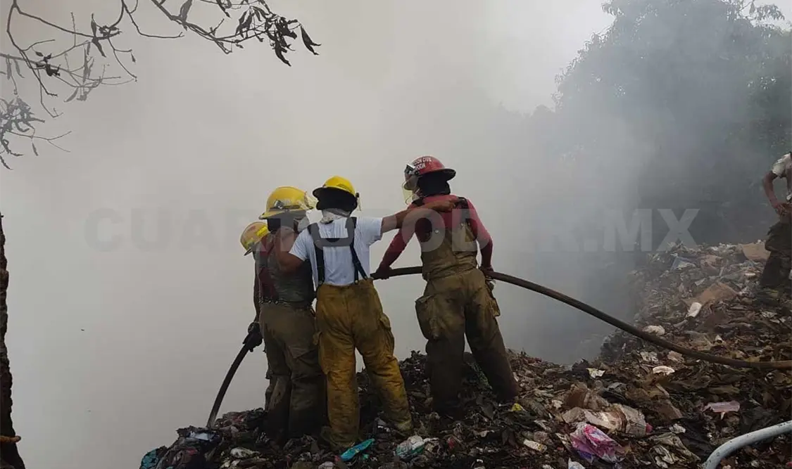 En riesgo reserva ecológica por incendio en basurero