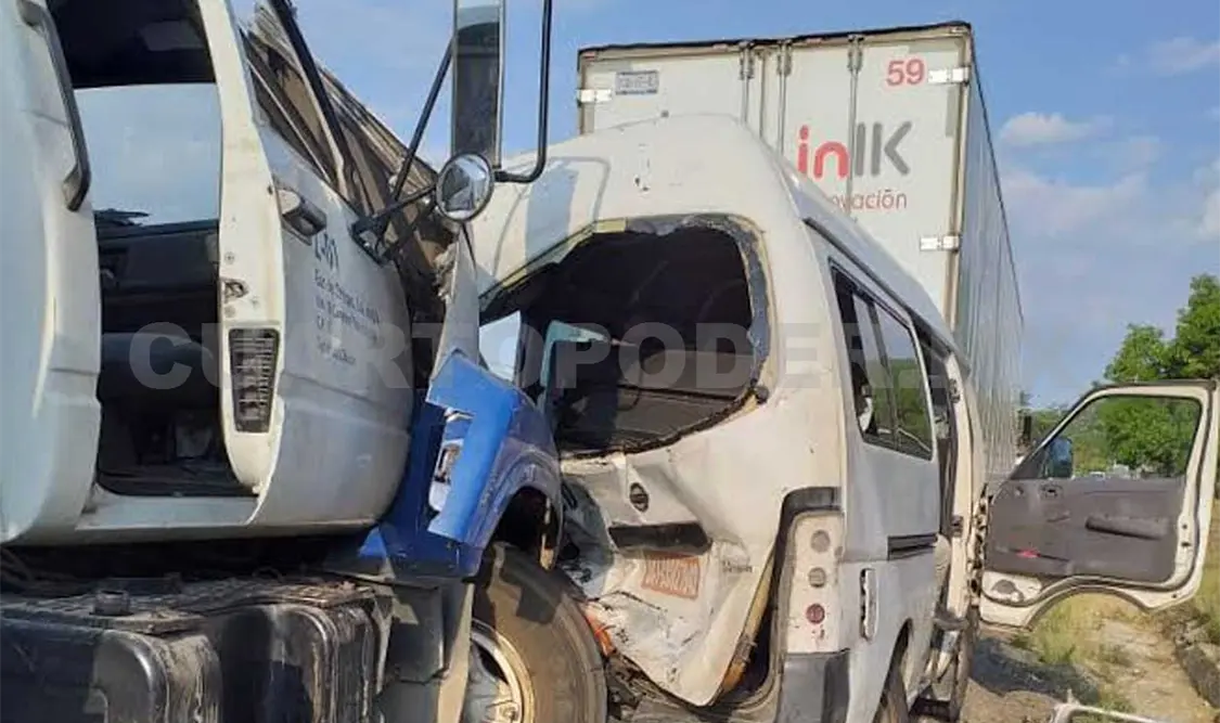 Accidente en la Costera se salda con tres heridos