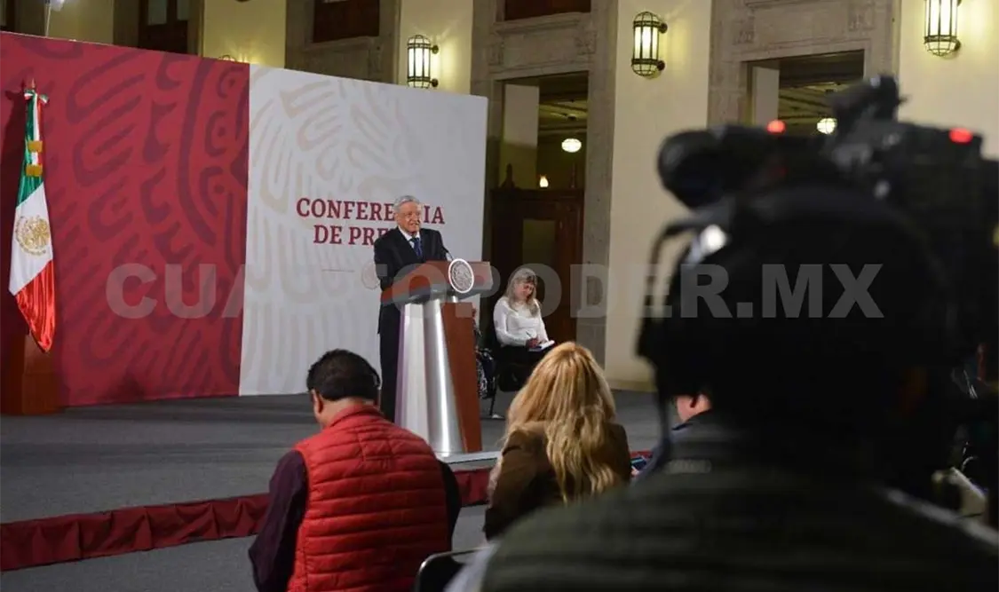 Obrador exhorta a beneficiarios a pagar