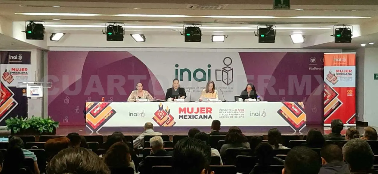 A las mujeres nos cuesta más llegar a un puesto: ministra