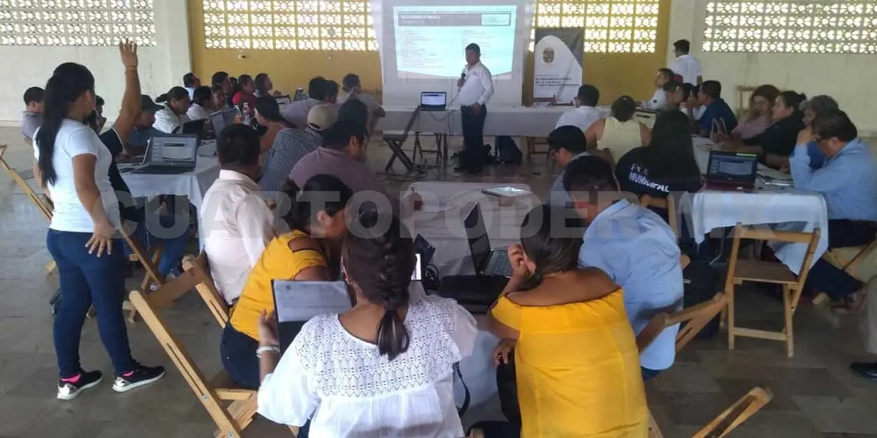 Capacitan a representantes en prevención del delito