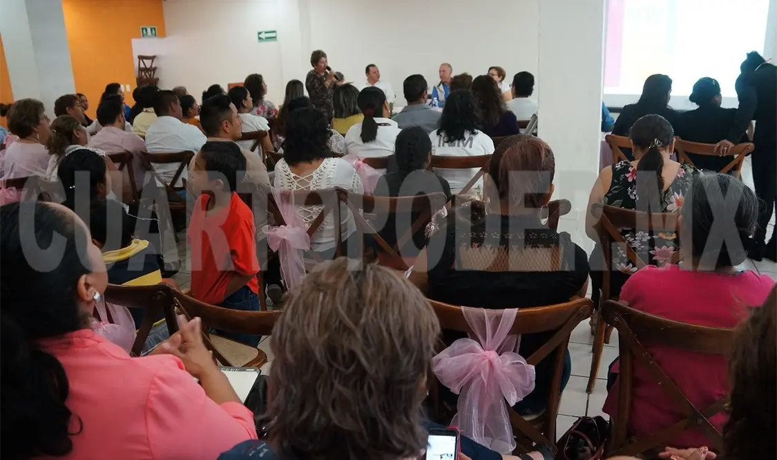 La asociación civil Por la Superación de la Mujer solicitó al gobierno instrumentar programas de prevención de embarazos de menores. Rafael Victorio / CP