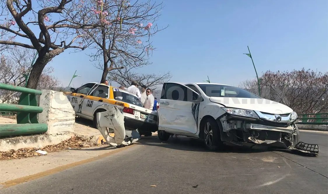 Accidente sobre el distribuidor El Trébol