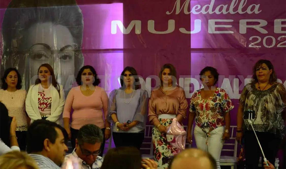 Homenajean a mujeres chiapanecas