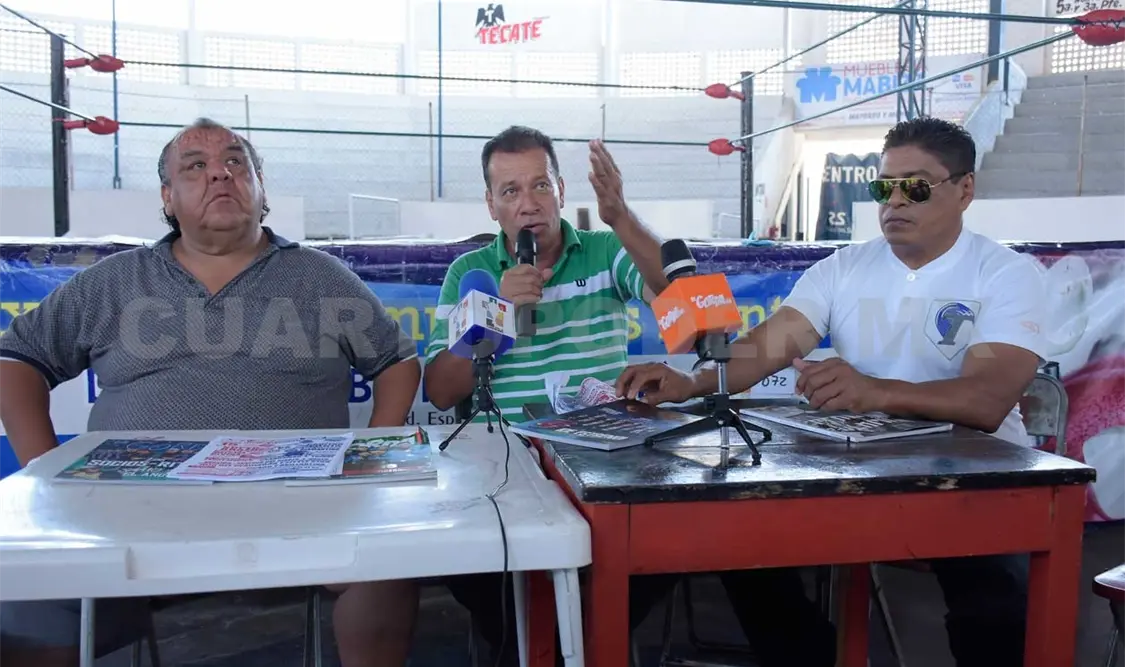 Súper Brazo, por la melena de Capitán Furia