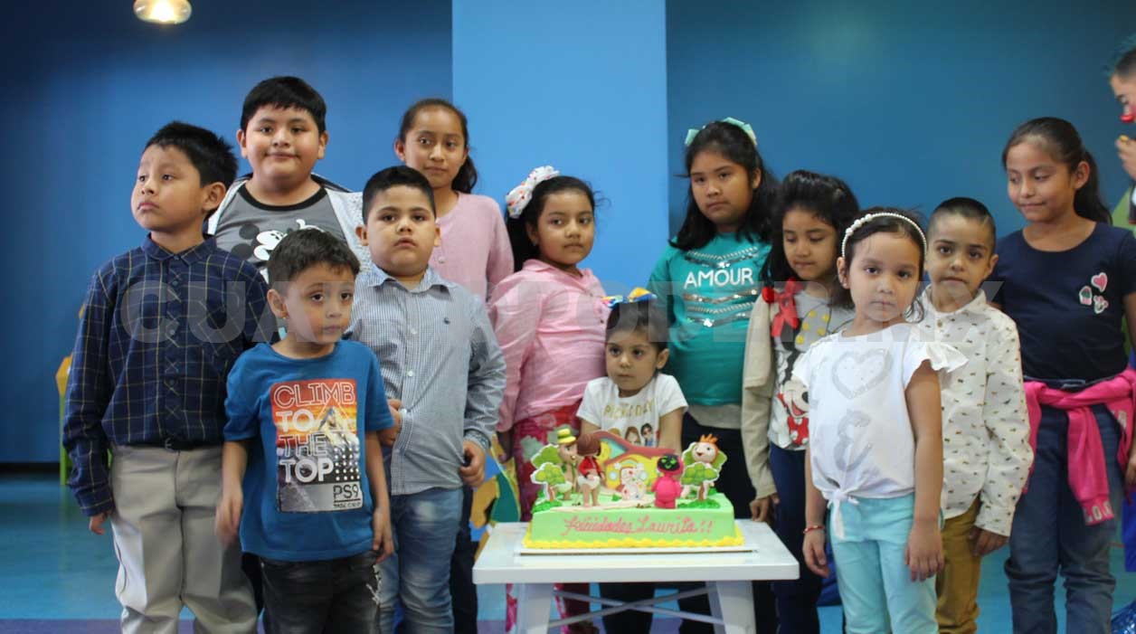 Una divertida fiesta para Laurita