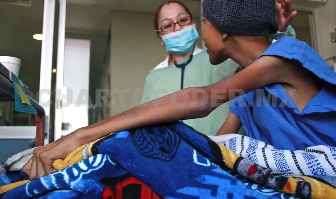 Doctora ayuda a niños a curarse del cáncer