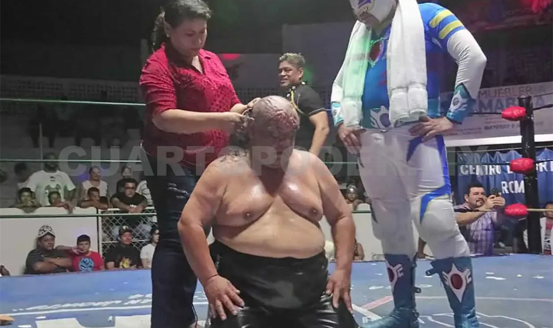 Capitán Furia dejó sin melena a Súper Brazo