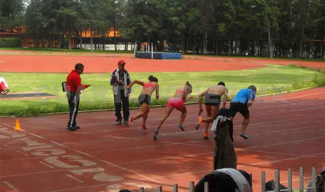 Atletas entrenarán pese a contingencia