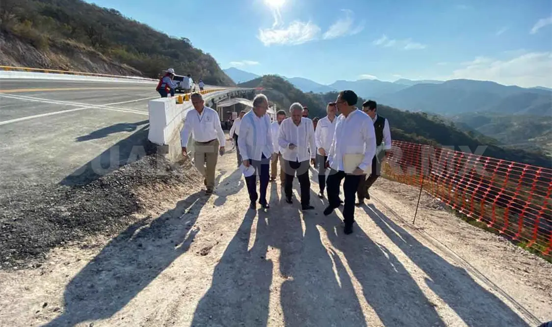 AMLO advierte sobre crisis