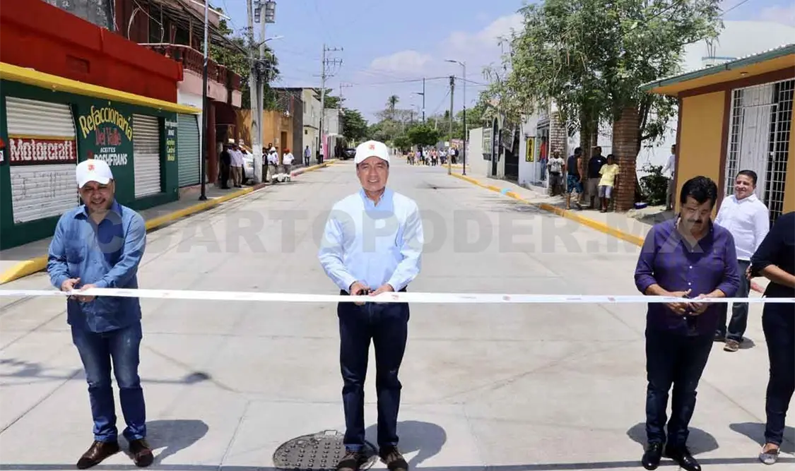 Inaugura Rutilio Escandón vialidades en Tonalá