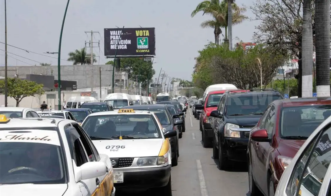 Transporte podría parar a la mitad de sus unidades