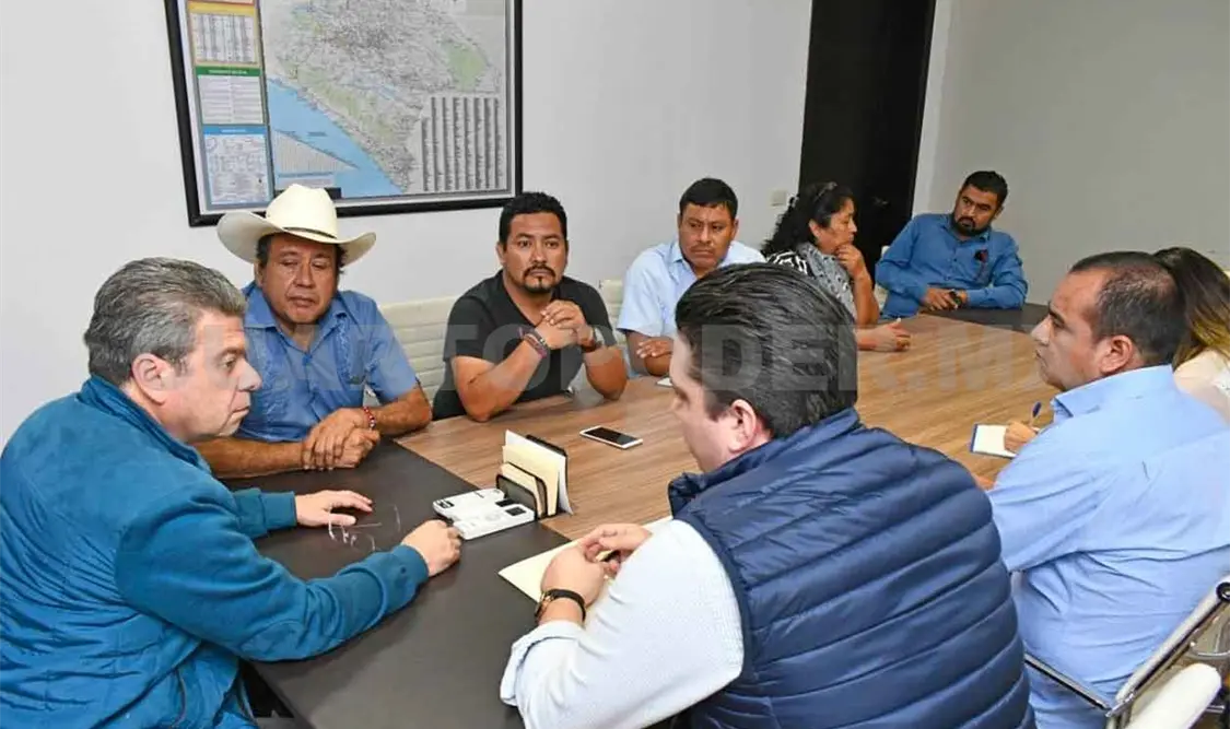 Se reúne Ismael Brito con integrantes de MST