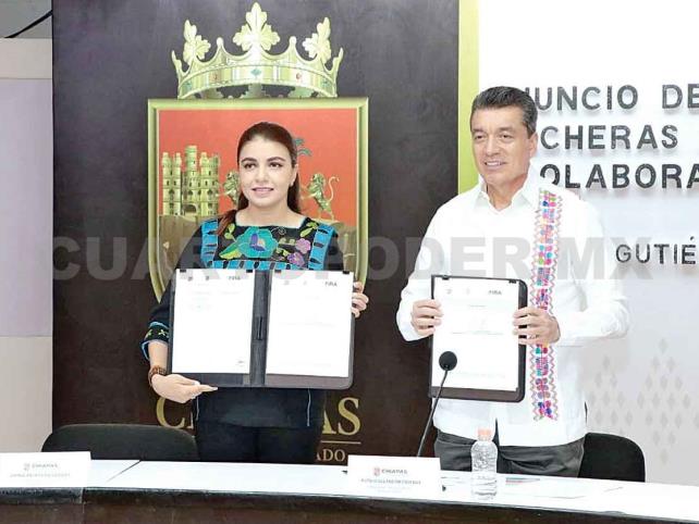 Firma Escandón convenio del programa Cuencas Lecheras Firma Escandón convenio del programa Cuencas Lecheras