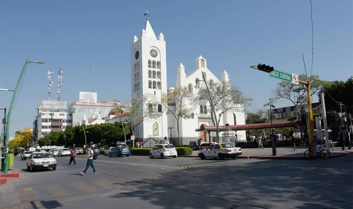 Baja afluencia de personas en las calles por Covid-19