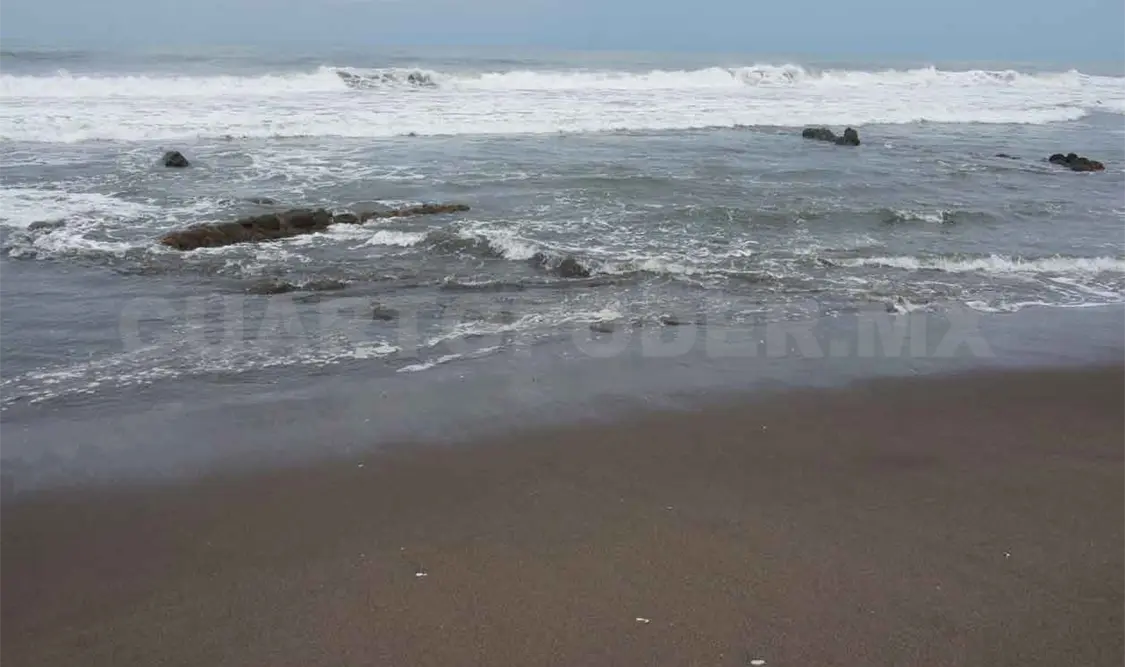 Secretaria de marina alerta por alto oleaje en costas de Chiapas