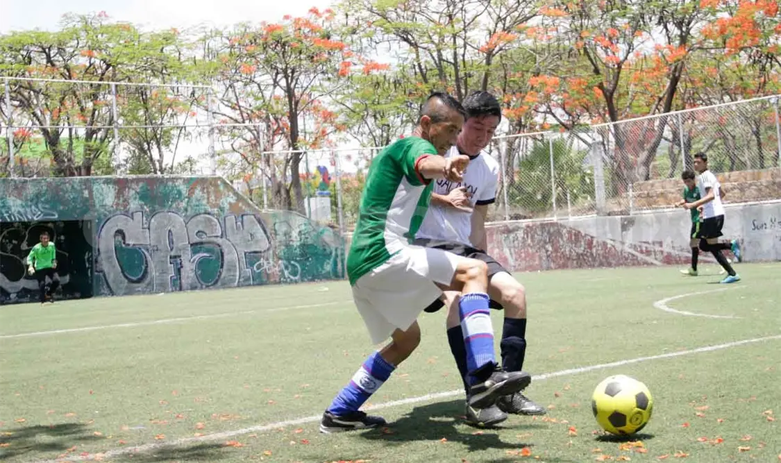 Deportivo Atom desplumó a los Cuervos