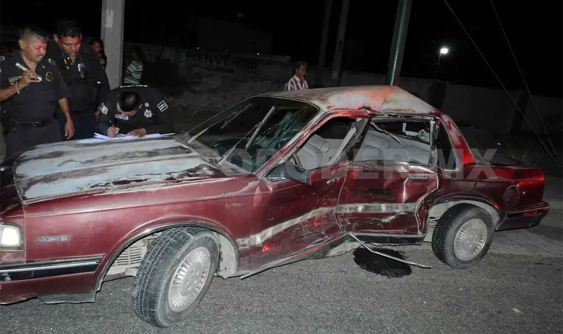 Accidente carretero deja cuatro lesionados
