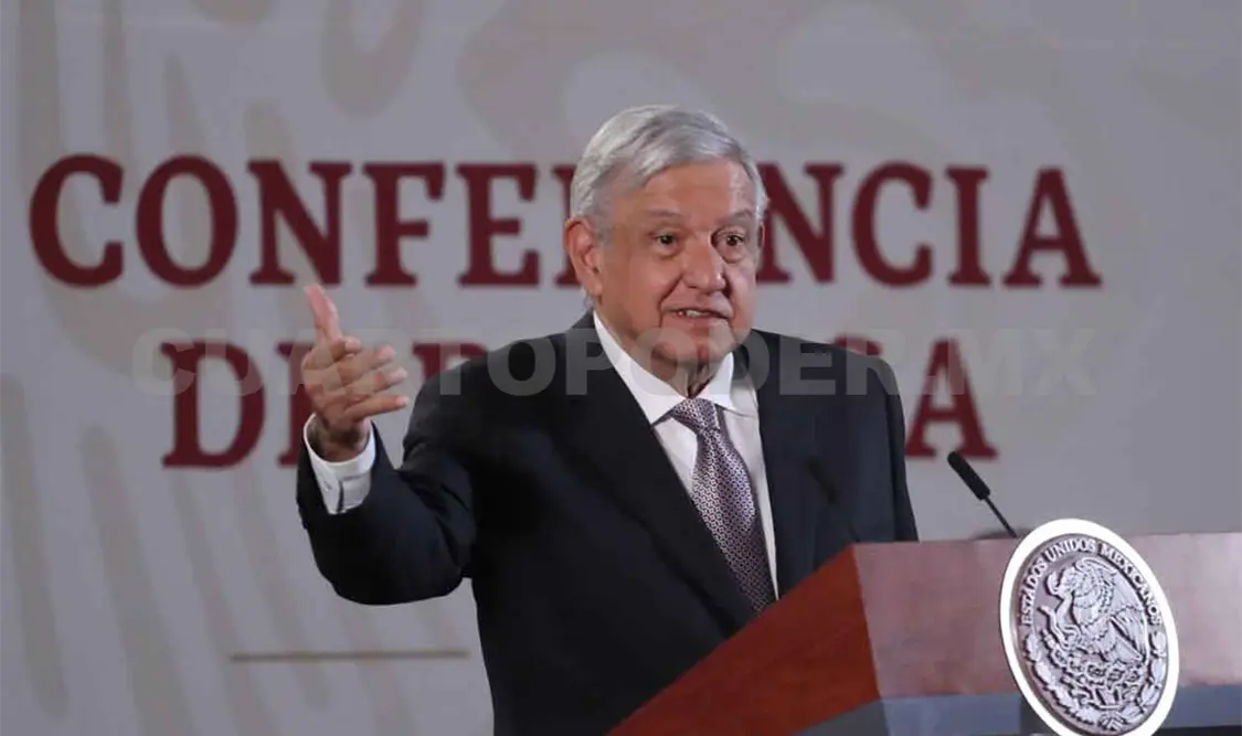 Acusa AMLO a Arabia por caída de petróleo