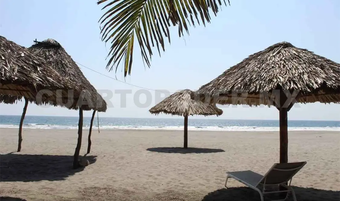 Cierran playas de Tonalá en Semana Santa