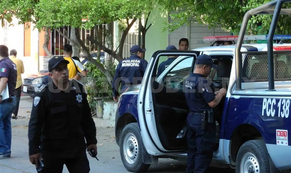 Alrededor de las 7 de la mañana fue reportado el suicidio de un hombre en la segunda planta de un domicilio, acción que movilizó a autoridades. Ulises López / CP