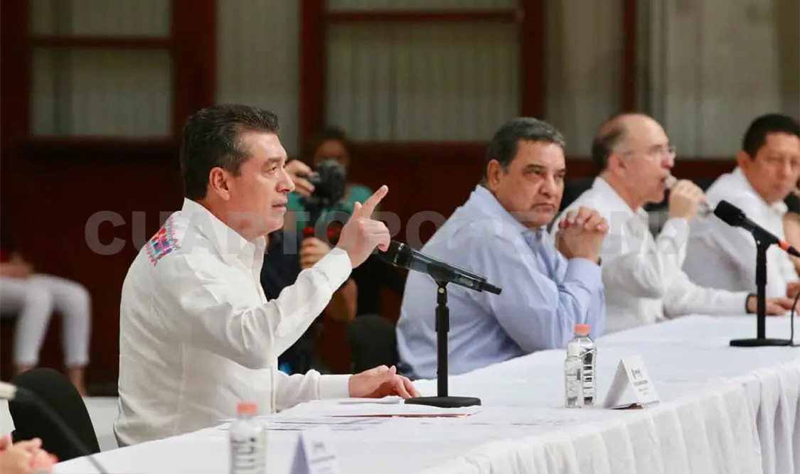Funcionarios donarán parte de su salario