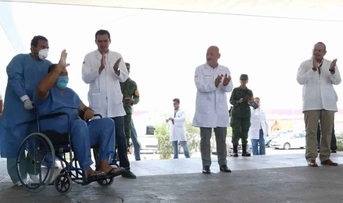Egresan dos pacientes más de COVID-19 del Hospital del ISSSTE en Tuxtla