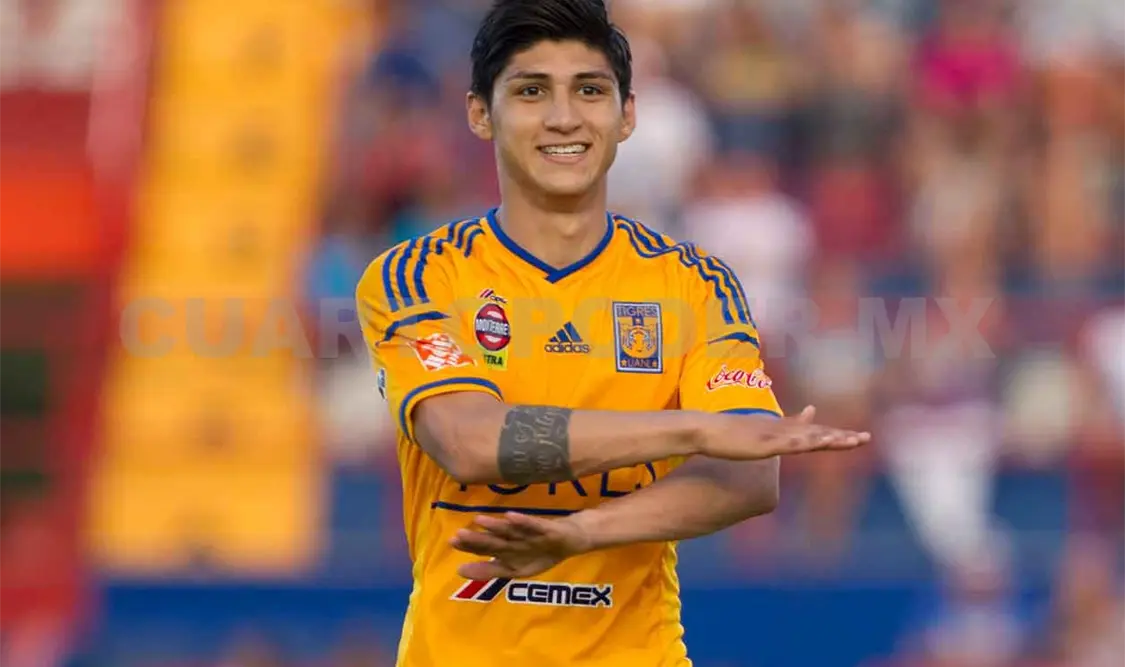 Alan Pulido todavía sigue dolido con Tigres