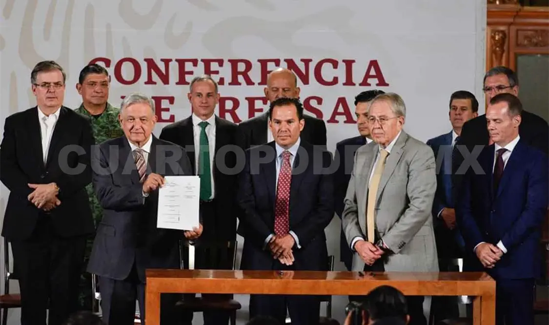 AMLO: Atención médica y estudios serán gratuitos