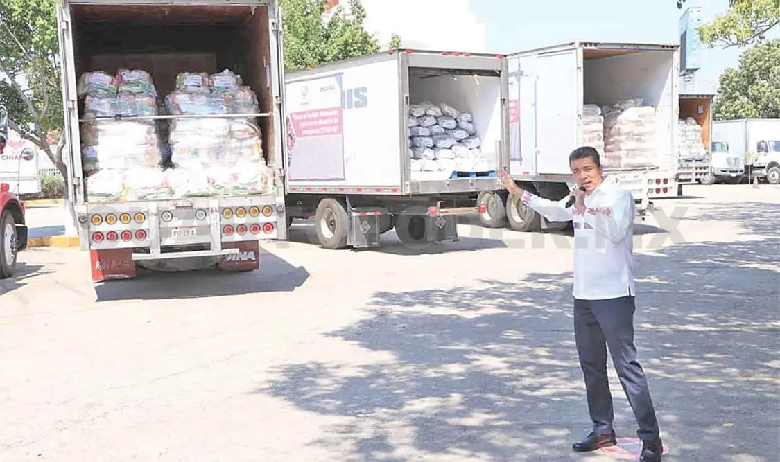 Constata Rutilio Escandón salida de 72 mil despensas