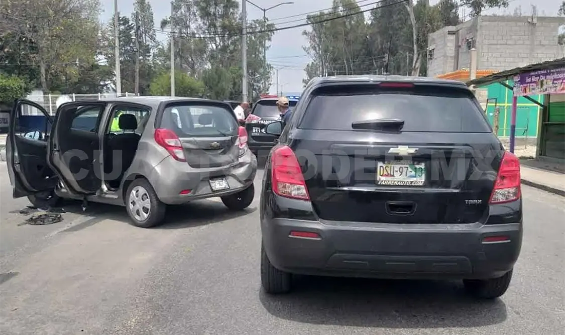 Se registra aparatosa carambola en bulevar