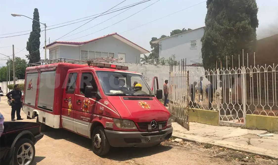 Vivienda termina dañada en incendio