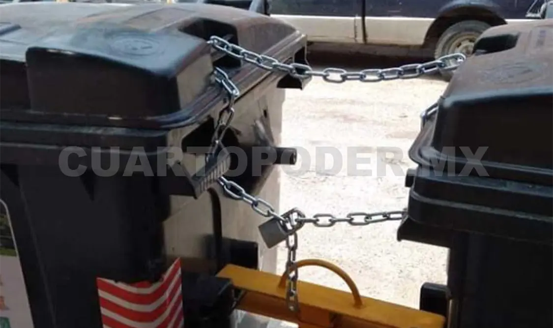 En los contenedores colocaron cadenas y candados. CP