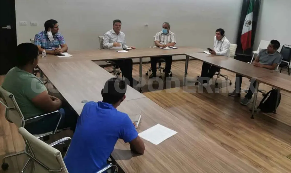 Gobierno da seguimiento a maestros acreditados