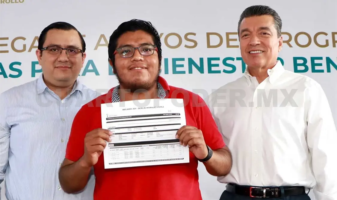 El delegado federal José Antonio Aguilar Castillejos explicó que los apoyos llegan a más de un millón 500 mil habitantes. CP