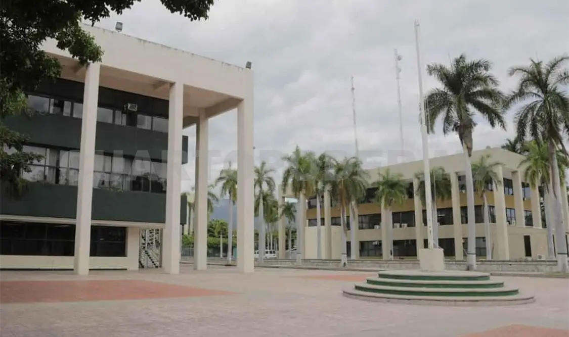 Ciclo escolar podría reiniciar el 1 de junio