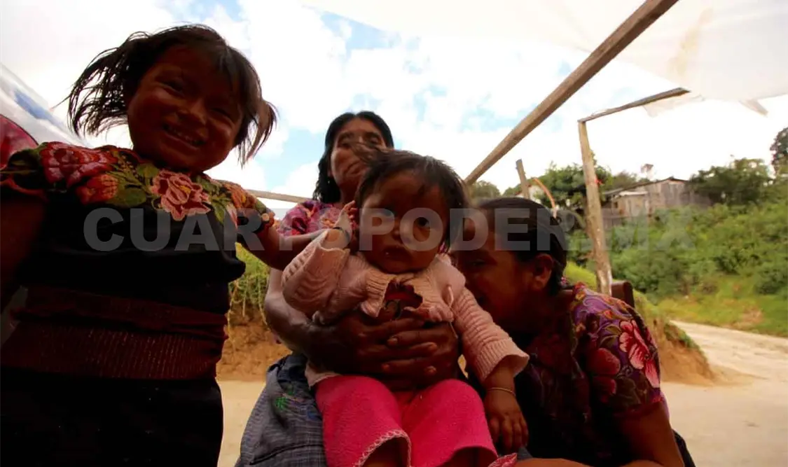 Obispo de San Cristóbal felicita y reconoce a madres