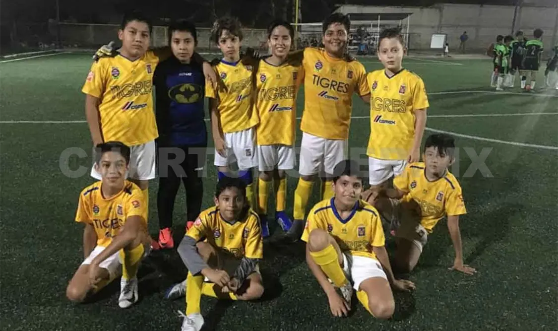 Tigres Tuxtla celebra a mamá en su día