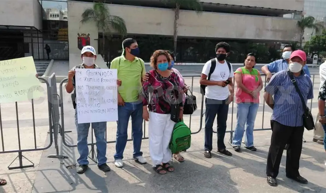 Meseros vuelven a pedir ayuda al gobierno