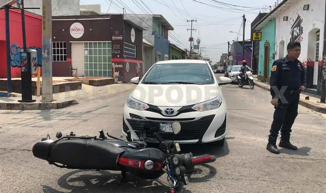 Arrollan a motociclista en cruce de Uno x Uno