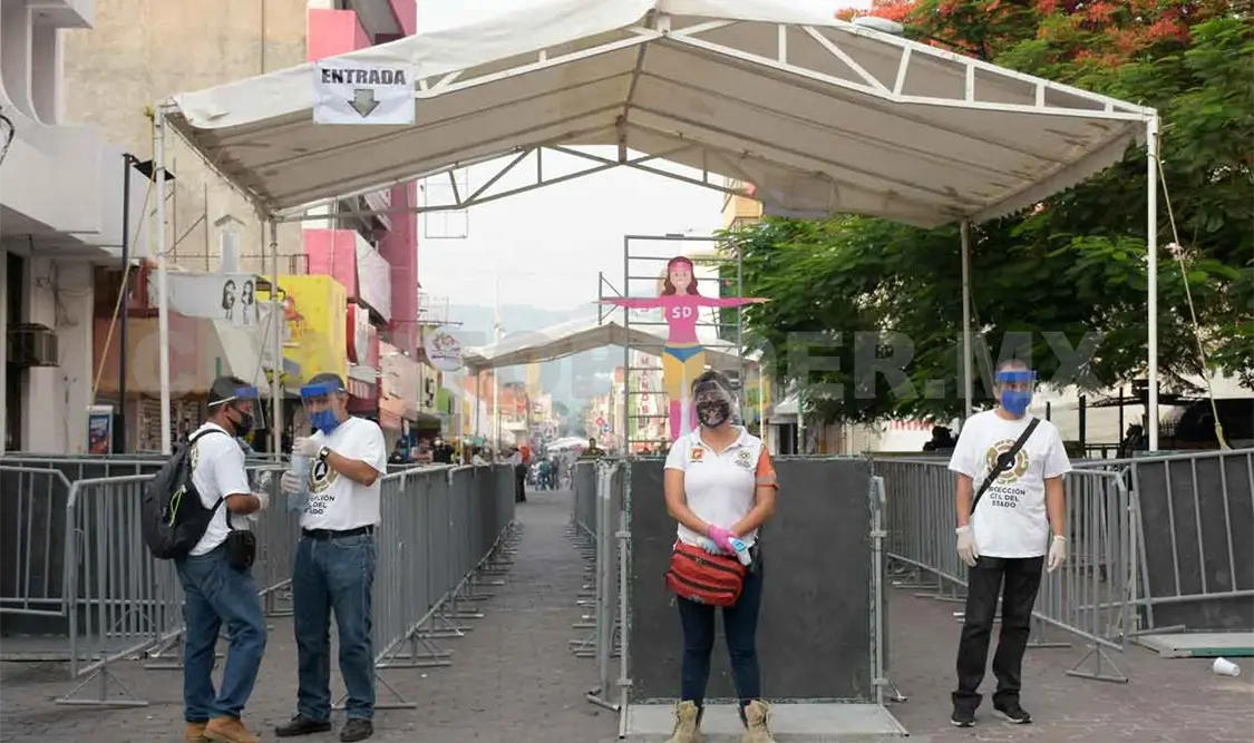 Instalan cerco sanitario en el centro de Tuxtla