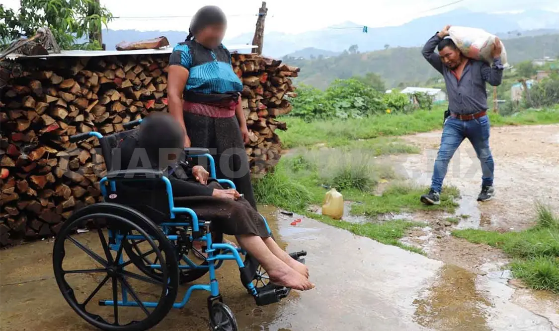 Llevan alimentos a comunidades