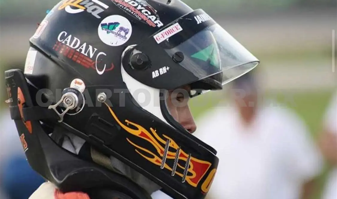 Emilio invitó a los jóvenes a ser responsables en las calles y no ser de los que ponen el desorden con arrancones. Cortesía