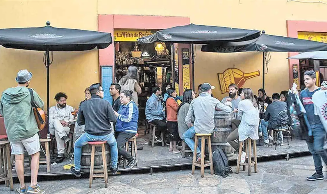 Acuerdan no reabrir bares y restaurantes en SCLC