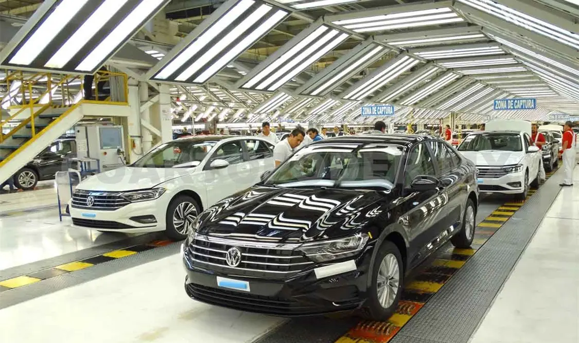 Volkswagen reanudará actividades el 15 de junio