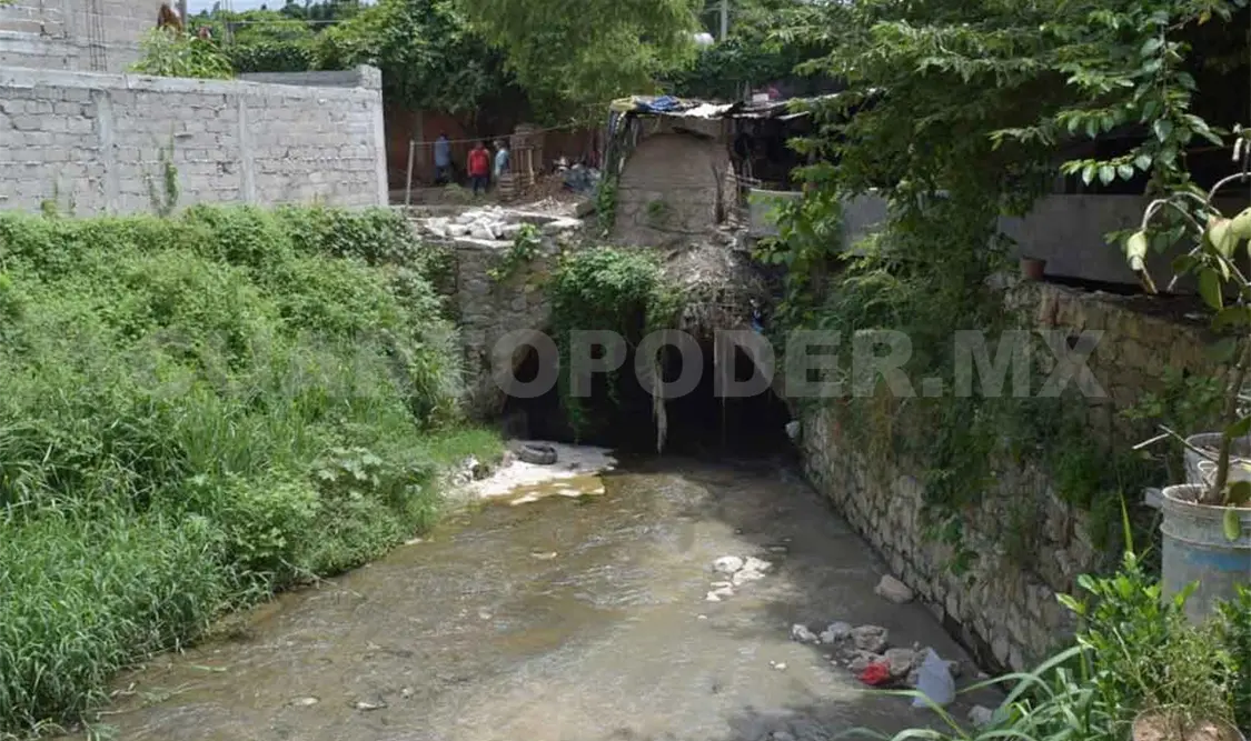 Embovedados en riesgo de colapso por lluvias
