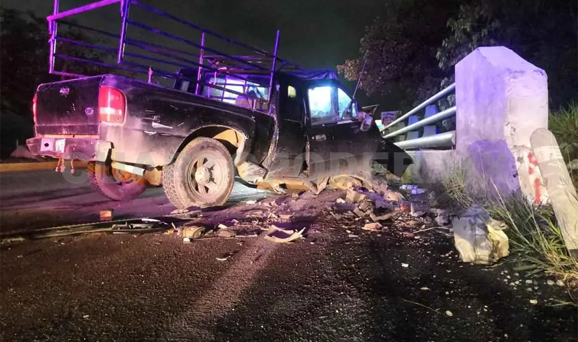 Abandonan Ranger en libramiento Norte