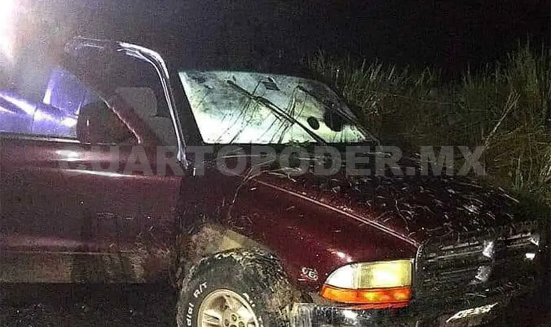 Ejecutan a balazos a un hombre en su camioneta